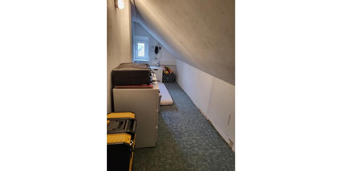 Etagenwohnung Schipkau - 3 Zimmer, 80 m&sup2;, 900&euro; | Angebot:26461998