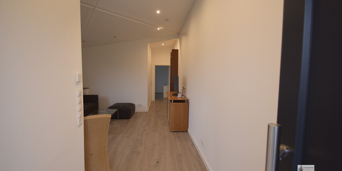 Möblierte Hausmeisterwohnung für einen Single bei 900 Warmmiete Moderne Einrichtung in ruhiger Lage - Gewerbeobjekt Weyhe / Melchiorshausen Melchiorshausen | Angebot:24685456