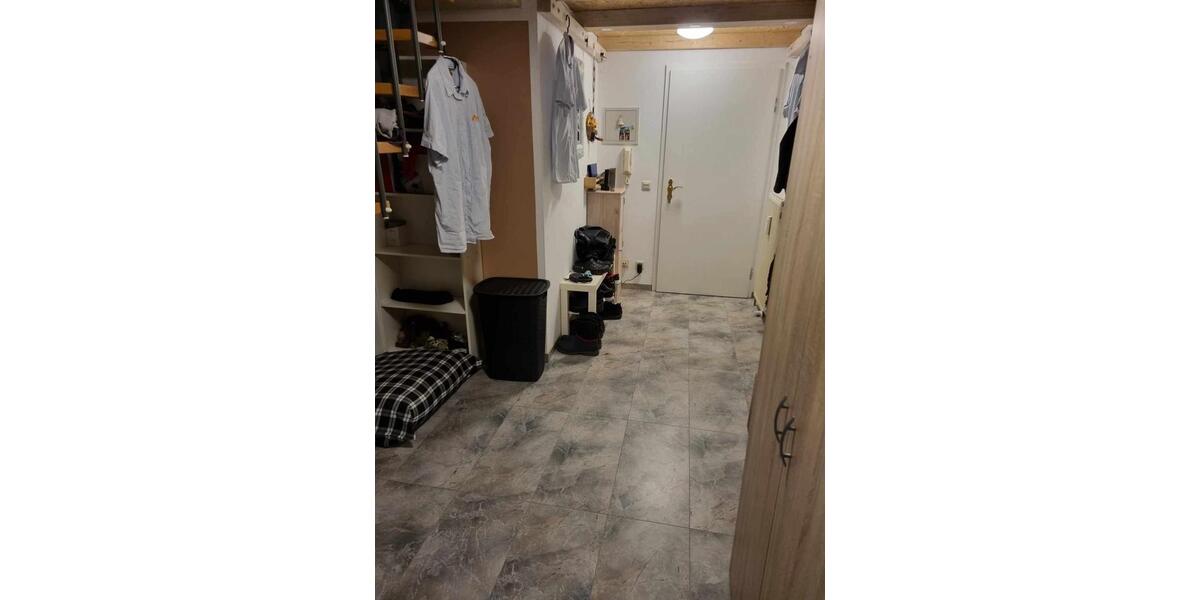 Dachgeschoßwohnung Ingolstadt Nordost - 2 Zimmer, 45 m&sup2;, 900&euro; | Angebot:25987710