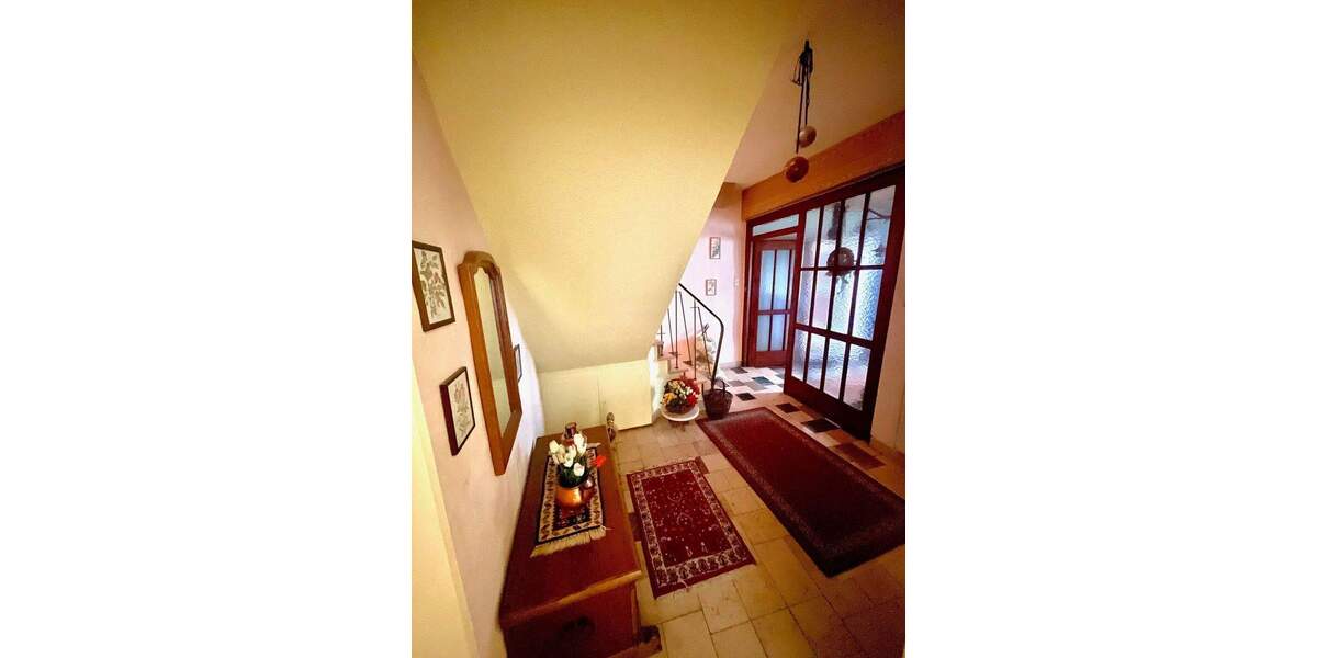 Einfamilienhaus Frickenhausen - 5 Zimmer, 150 m&sup2;, 1.150&euro; | Angebot:24992587