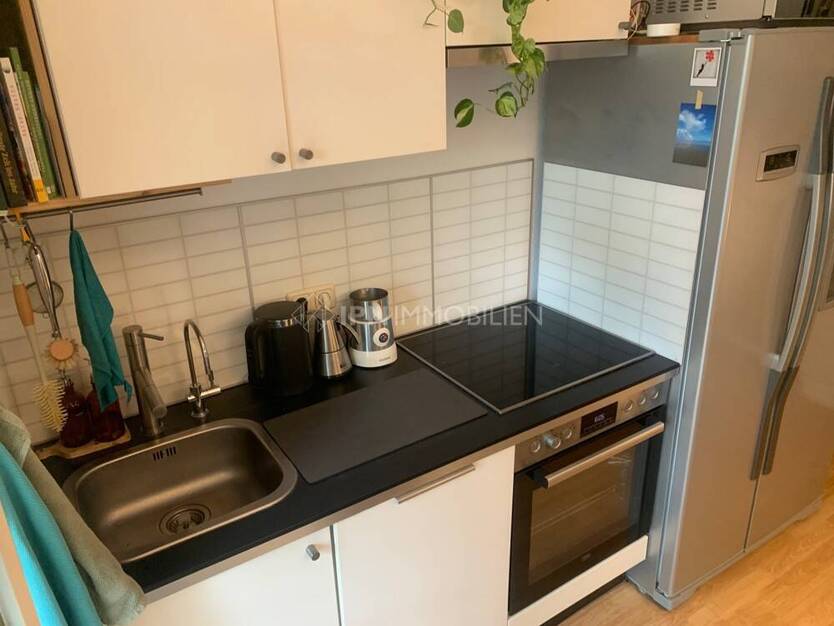RESERVIERT!!! 3-Zimmer Etagenwohnung mit Balkon und Einbauküche in der östlichen Altstadt