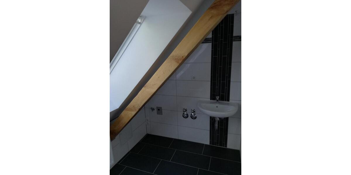 Dachgeschoßwohnung Friesack - 1 Zimmer, 35 m&sup2;, 380&euro; | Angebot:26032852