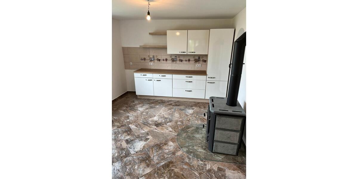 Erdgeschoßwohnung Altötting - 5 Zimmer, 93 m&sup2;, 850&euro; | Angebot:26611852