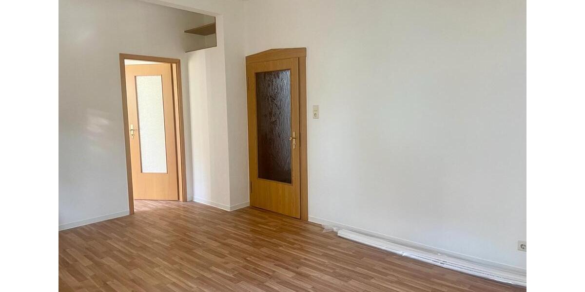 Doppelhaushälfte Halle (Saale) Dölau - 4.5 Zimmer, 145 m&sup2;, 1.600&euro; | Angebot:26141943