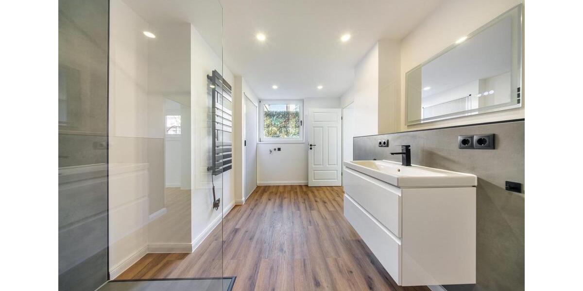 Etagenwohnung Bad Pyrmont - 3.5 Zimmer, 110 m&sup2;, 990&euro; | Angebot:26697608