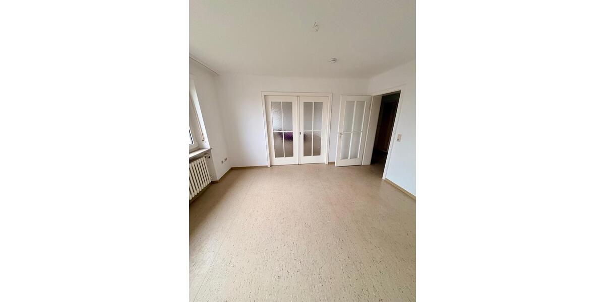 Erdgeschoßwohnung Zweibrücken - 4 Zimmer, 120 m&sup2;, 700&euro; | Angebot:24701667