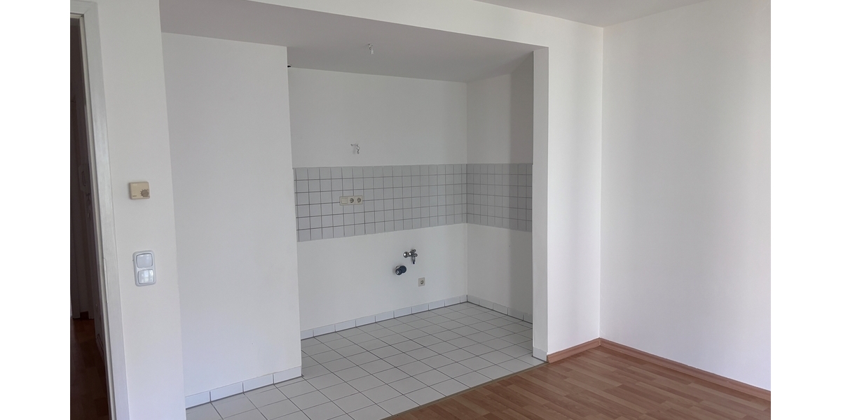 Bühlau: 2-Zimmer-Wohnung mit Balkon und TG-Stellplatz - Etagenwohnung Dresden Bühlau/Weißer Hirsch | Angebot:26392080