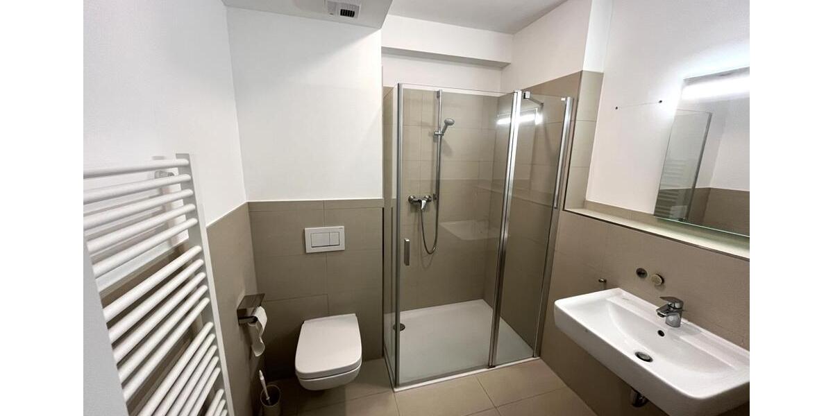 Etagenwohnung Kiel - 2 Zimmer, 71 m&sup2;, 1.205&euro; | Angebot:24782414