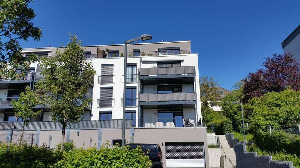 Wohnung zum Mieten in Wiesbaden 1.453,83 € 105.35 m²