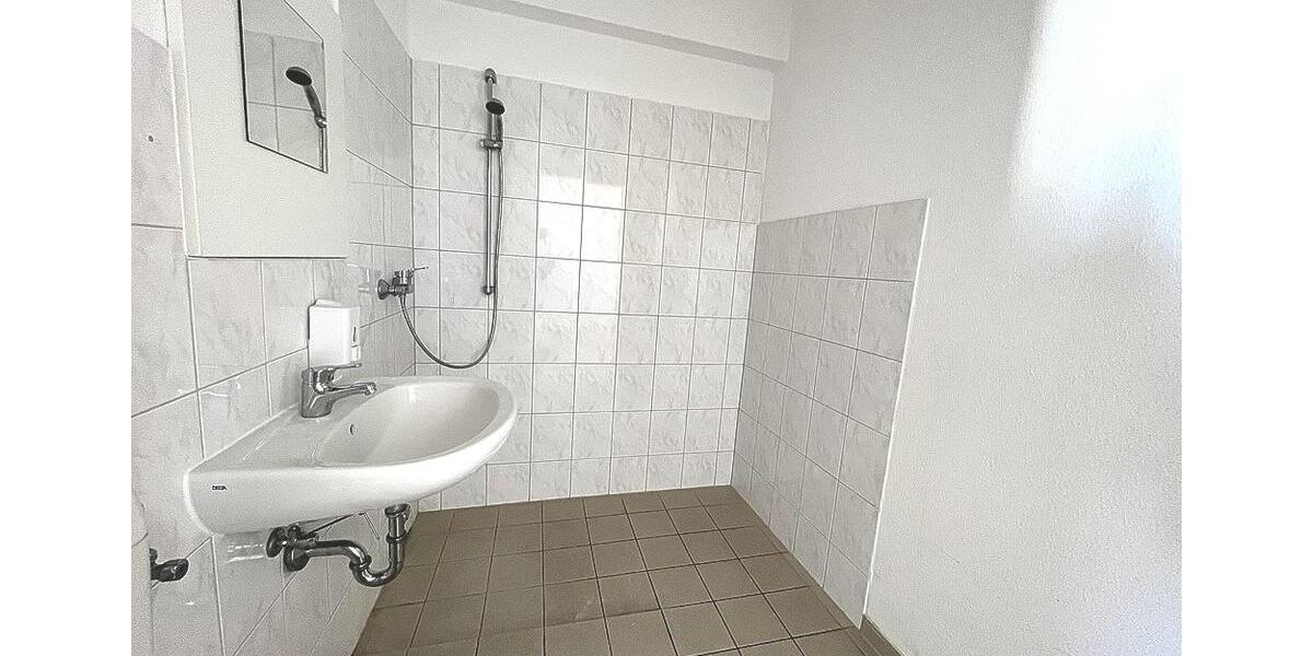 Etagenwohnung Bernsdorf - 1 Zimmer, 24 m&sup2;, 165&euro; | Angebot:21289546