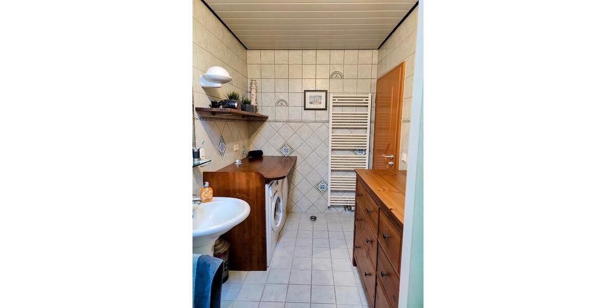 Etagenwohnung Hundsangen - 4 Zimmer, 140 m&sup2;, 1.200&euro; | Angebot:26230359