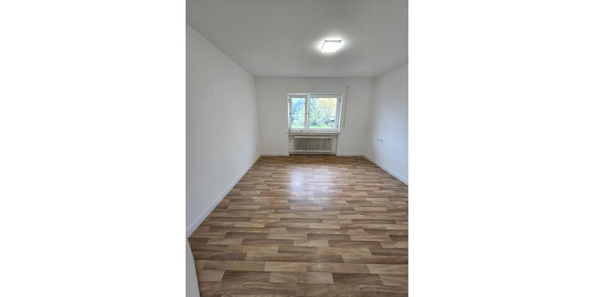 Erdgeschoßwohnung Niederwörresbach - 5 Zimmer, 128 m&sup2;, 890&euro; | Angebot:25963051