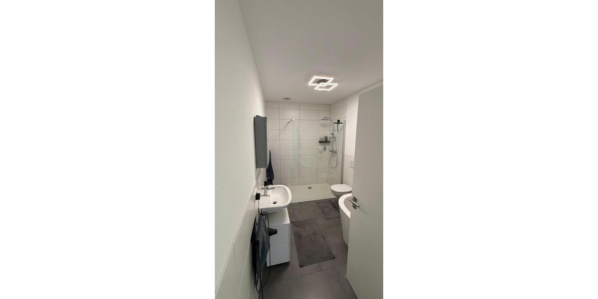 Etagenwohnung Windorf - 2 Zimmer, 68 m&sup2;, 665&euro; | Angebot:25646752