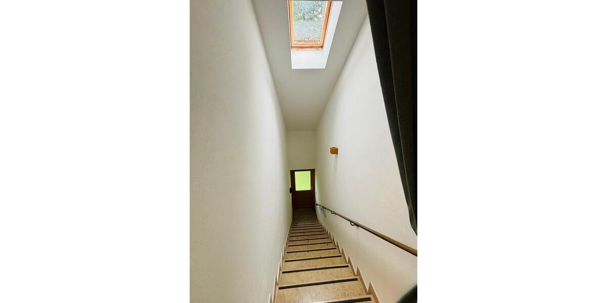 Dachgeschoßwohnung Siegsdorf - 3 Zimmer, 68 m&sup2;, 1.440&euro; | Angebot:26285822