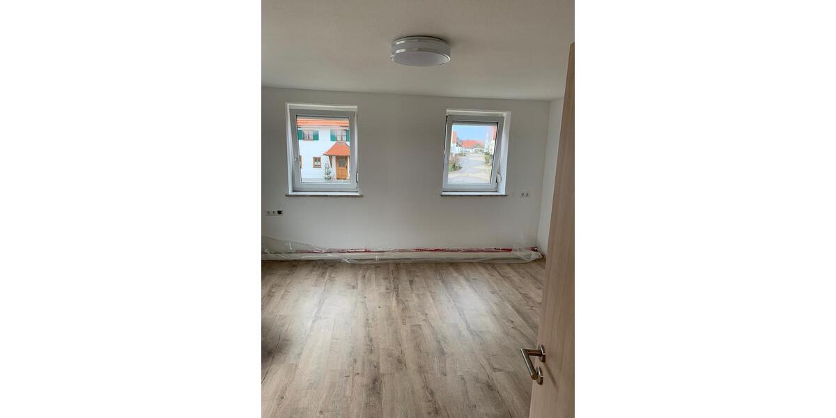 Doppelhaushälfte Kirchheim In Schwaben - 3.5 Zimmer, 134 m&sup2;, 940&euro; | Angebot:26043429