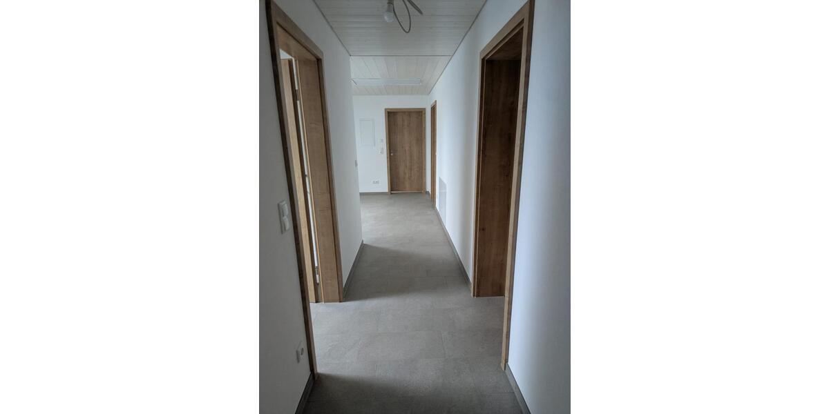 Dachgeschoßwohnung Kirchdorf an der Amper - 3 Zimmer, 90 m&sup2;, 1.200&euro; | Angebot:25310507