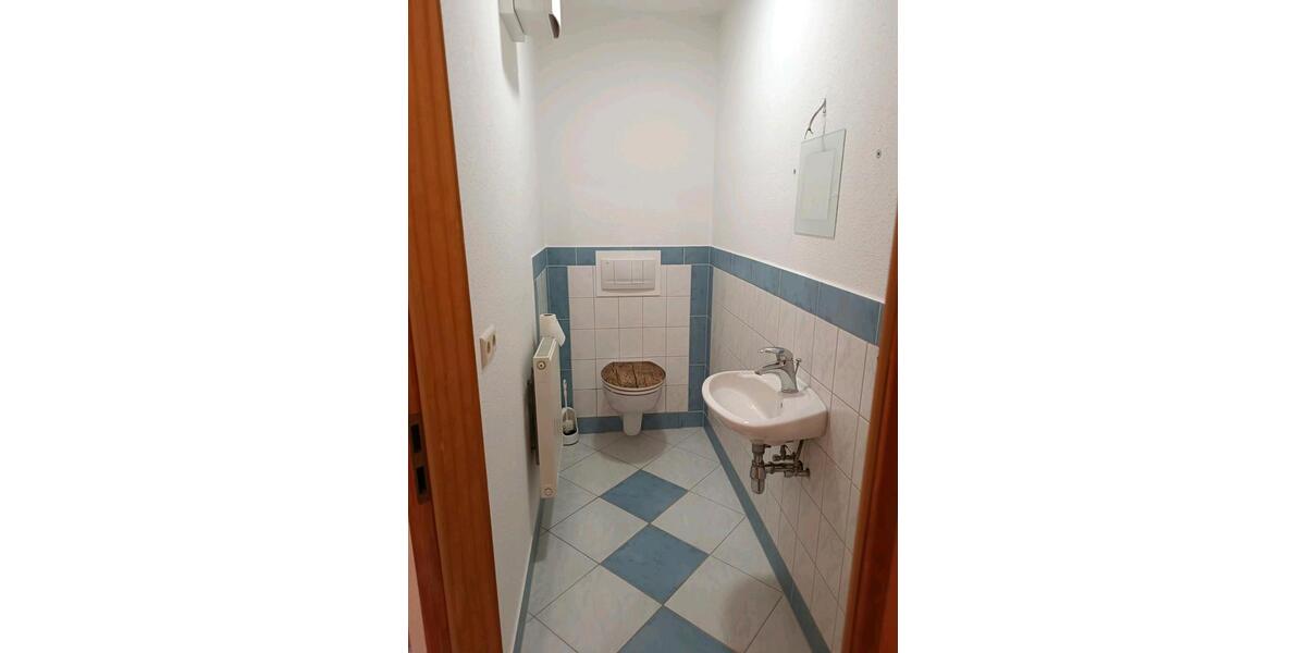 Helle 3 Raumwohnung mit Panoramafenster, Bad und WC getrennt 3 zimmer