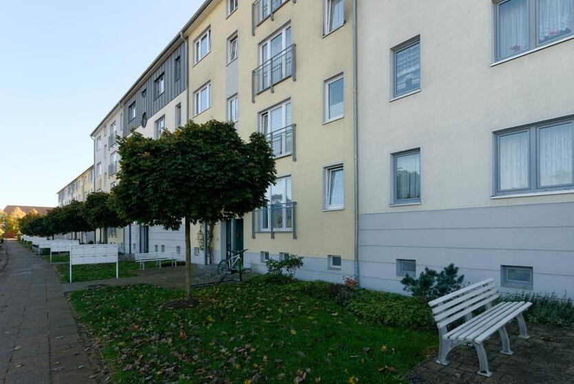 Helle und geräumige 2-Zimmer Wohnung mit großem Balkon!