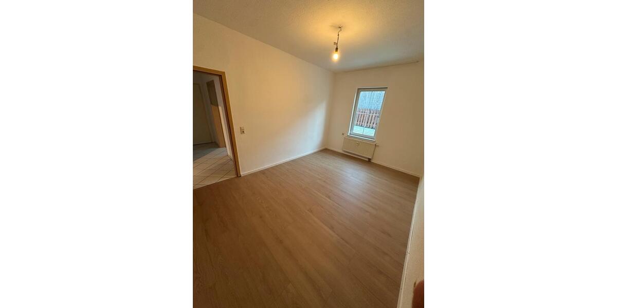 Erdgeschoßwohnung Rottenburg am Neckar - 3 Zimmer, 70 m&sup2;, 900&euro; | Angebot:25057551