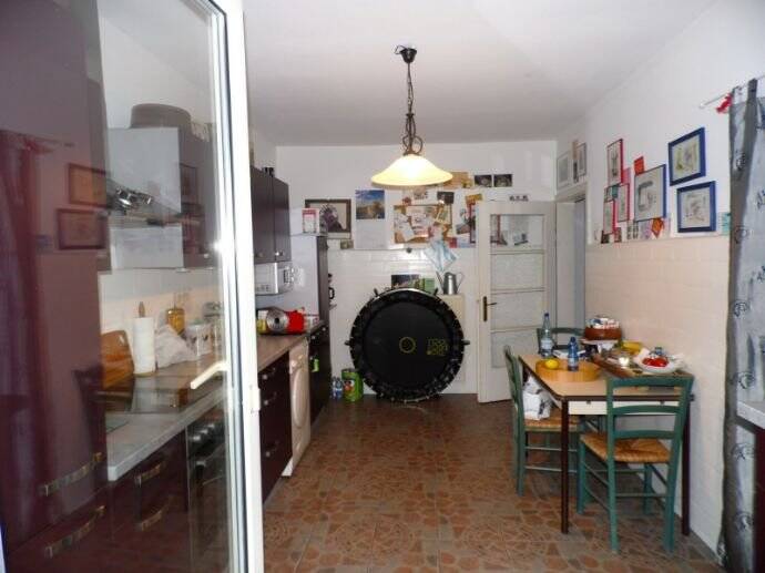 Etagenwohnung Ludwigshafen am Rhein Süd - 4 Zimmer, 100 m&sup2;, 850&euro; | Angebot:24991765