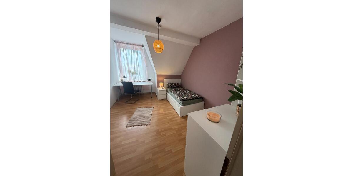 Wohnen auf Zeit Düsseldorf Oberbilk - 3 Zimmer, 77 m&sup2;, 685&euro; | Angebot:26517769