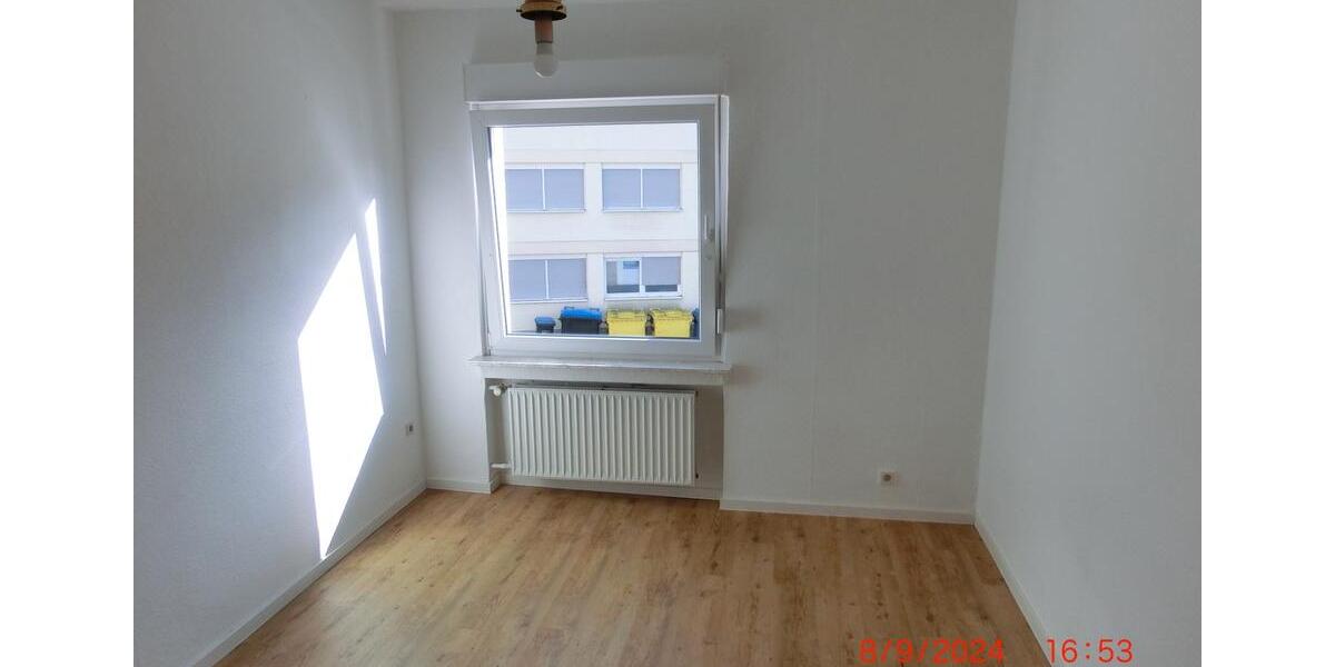 Erdgeschoßwohnung Siegen Kaan-Marienborn - 3 Zimmer, 80 m&sup2;, 580&euro; | Angebot:26446436