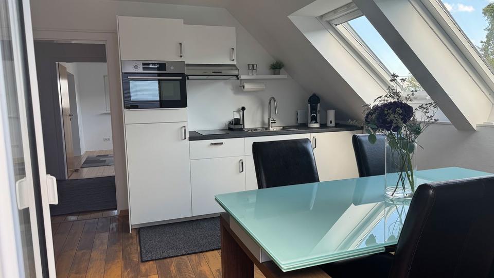 Wohnen auf Zeit Bornheim - 2 Zimmer, 60 m&sup2;, 130&euro; | Angebot:26268326