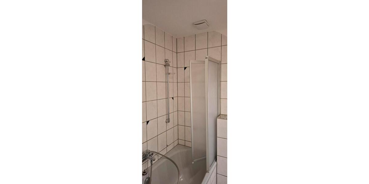 Dachgeschoßwohnung Wernau (Neckar) - 4 Zimmer, 70 m&sup2;, 1.830&euro; | Angebot:26320165