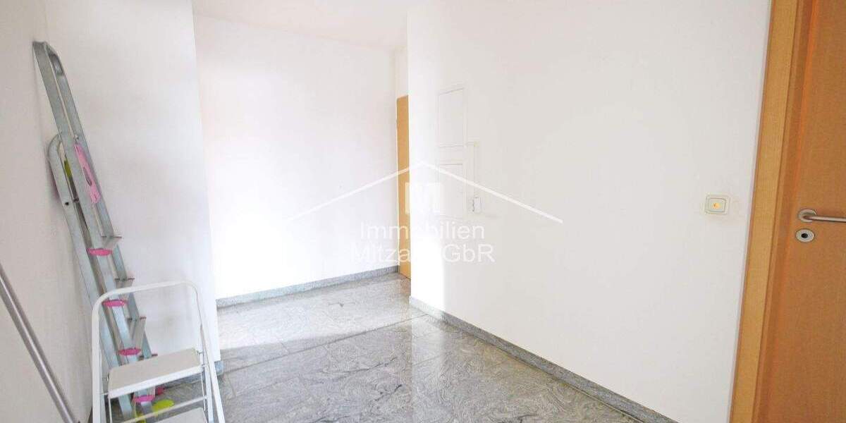 Kompakte 3-Zimmer-Ergeschoss-Whg. mit EBK und Garage in ruhiger Lage von Töging 3 zimmer