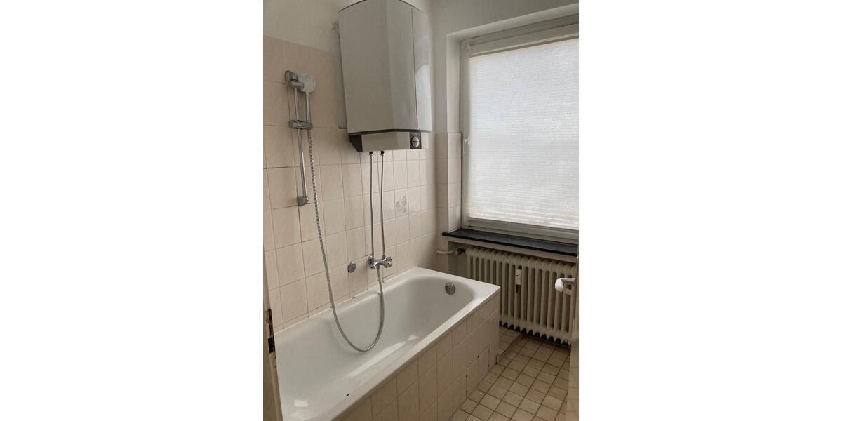 Dachgeschoßwohnung Wolfsburg - 3 Zimmer, 64 m&sup2;, 500&euro; | Angebot:25964911