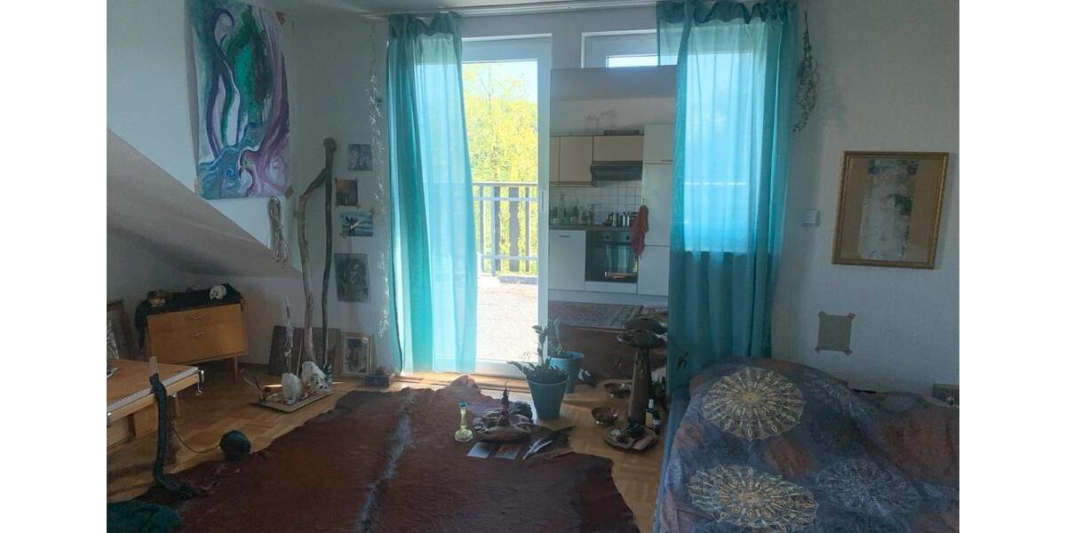 Dachgeschoßwohnung Zierenberg - 1 Zimmer, 33 m&sup2;, 330&euro; | Angebot:26424082