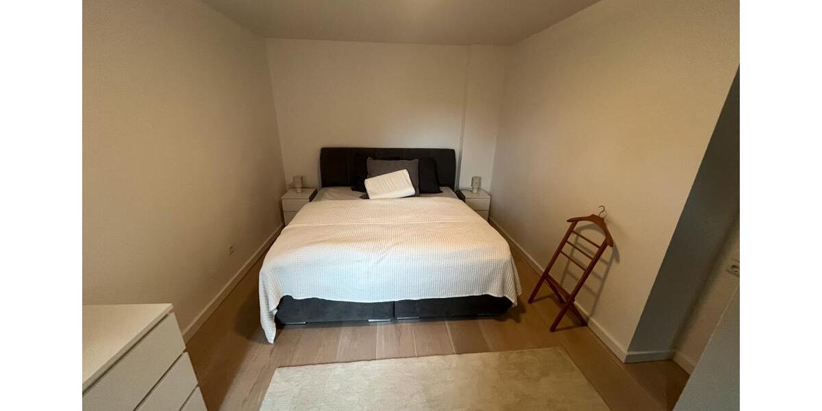 Wohnen auf Zeit Herzogenrath - 3 Zimmer, 75 m&sup2;, 1.325&euro; | Angebot:24875324