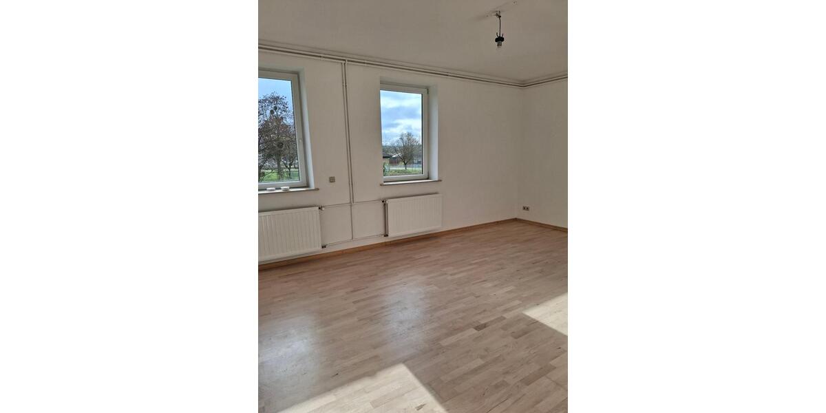 Etagenwohnung Duderstadt - 3 Zimmer, 100 m&sup2;, 700&euro; | Angebot:25900132