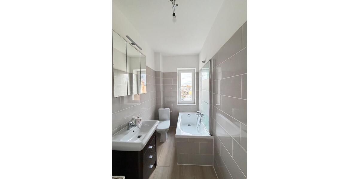 Dachgeschoßwohnung Mittweida - 2 Zimmer, 54 m&sup2;, 425&euro; | Angebot:25921981