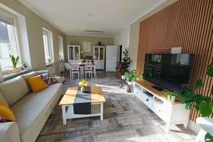 Wohnung Wöllstein - 4 Zimmer, 110 m&sup2;, 1.050&euro; | Angebot:24730548