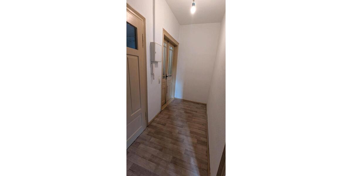 Etagenwohnung Waldheim - 3 Zimmer, 52 m&sup2;, 500&euro; | Angebot:25342722