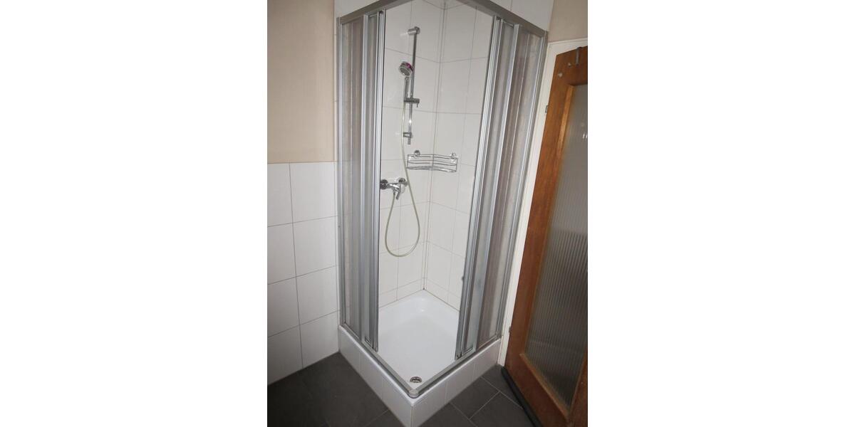 Dachgeschoßwohnung Siegburg - 3 Zimmer, 95 m&sup2;, 900&euro; | Angebot:26620071