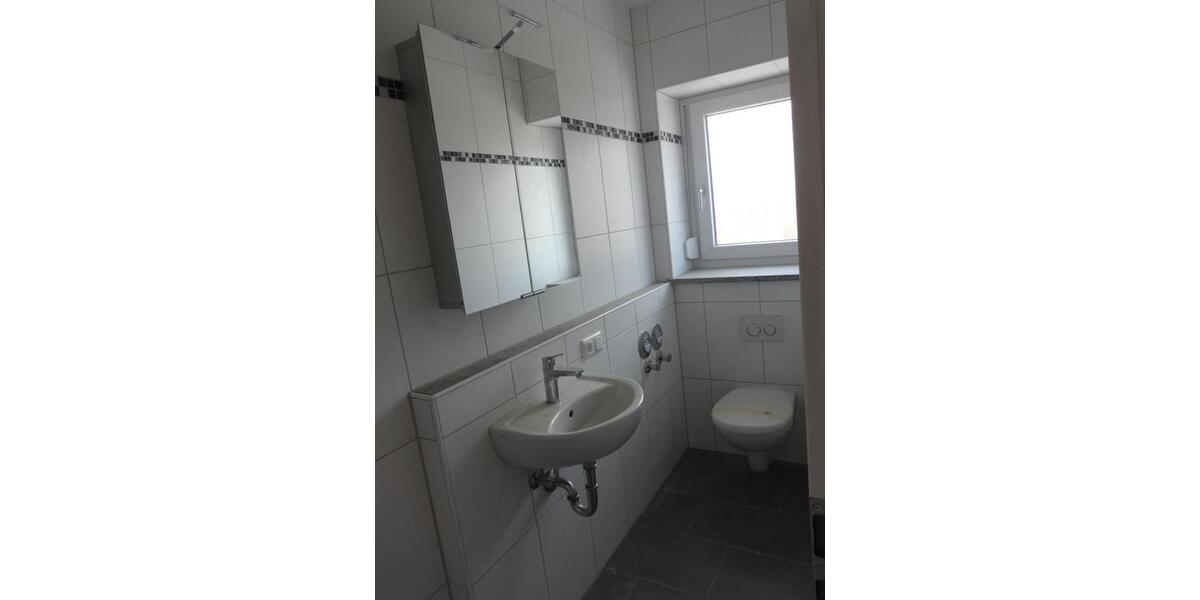 Etagenwohnung Lappersdorf - 3.5 Zimmer, 154 m&sup2;, 1.300&euro; | Angebot:26586934