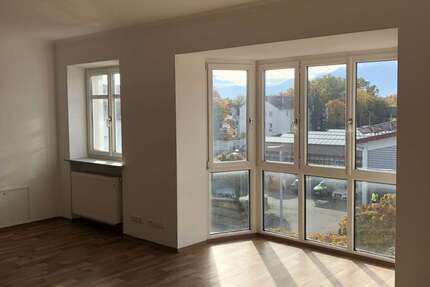 Wohnung Freilassing Neuhofham - 3 Zimmer, 107 m&sup2;, 1.281&euro; | Angebot:24733826