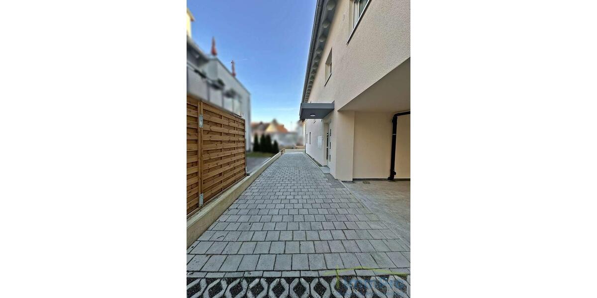Dachgeschoßwohnung Gäufelden - 3 Zimmer, 79 m&sup2;, 1.190&euro; | Angebot:26620814