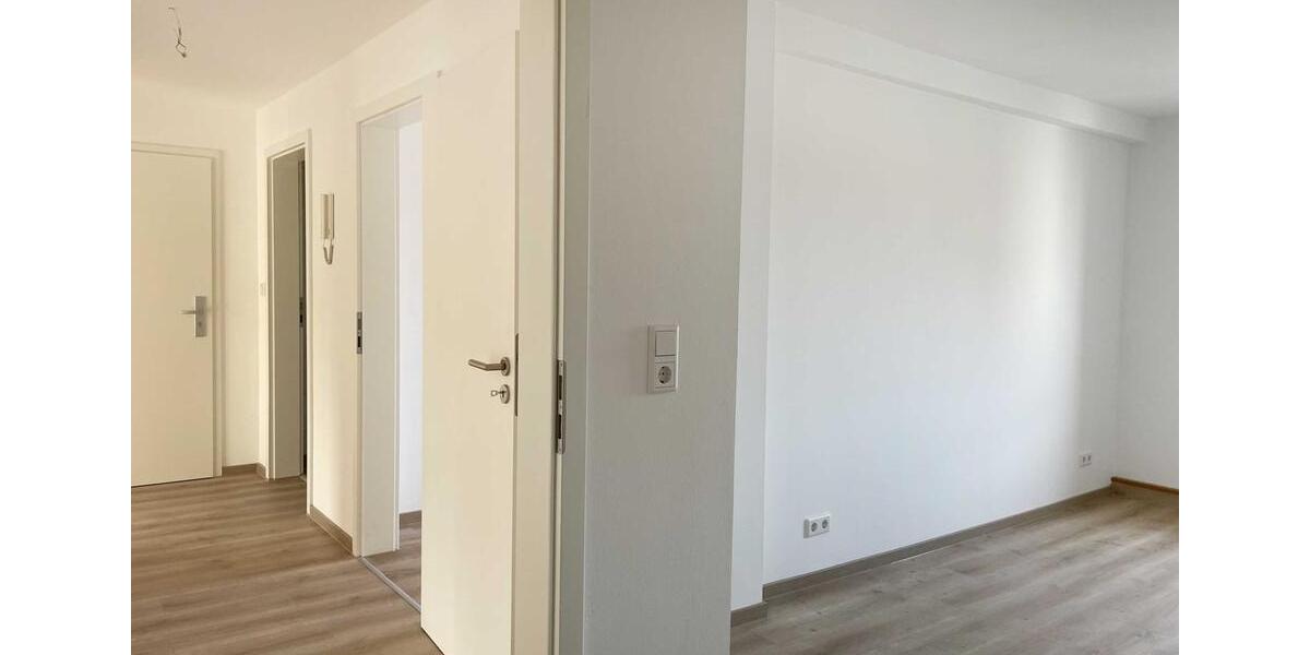 Dachgeschoßwohnung Halle (Saale) Damaschkestraße - 3 Zimmer, 75 m&sup2;, 607&euro; | Angebot:26278060