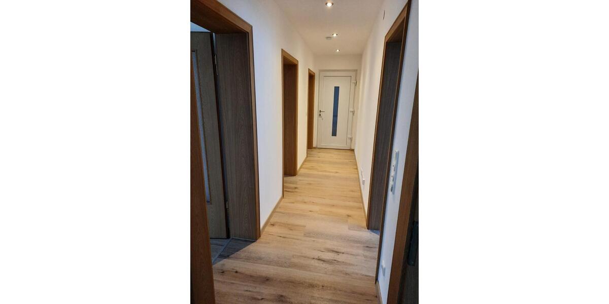 Erdgeschoßwohnung Karlsfeld - 3 Zimmer, 76 m&sup2;, 1.700&euro; | Angebot:26611743