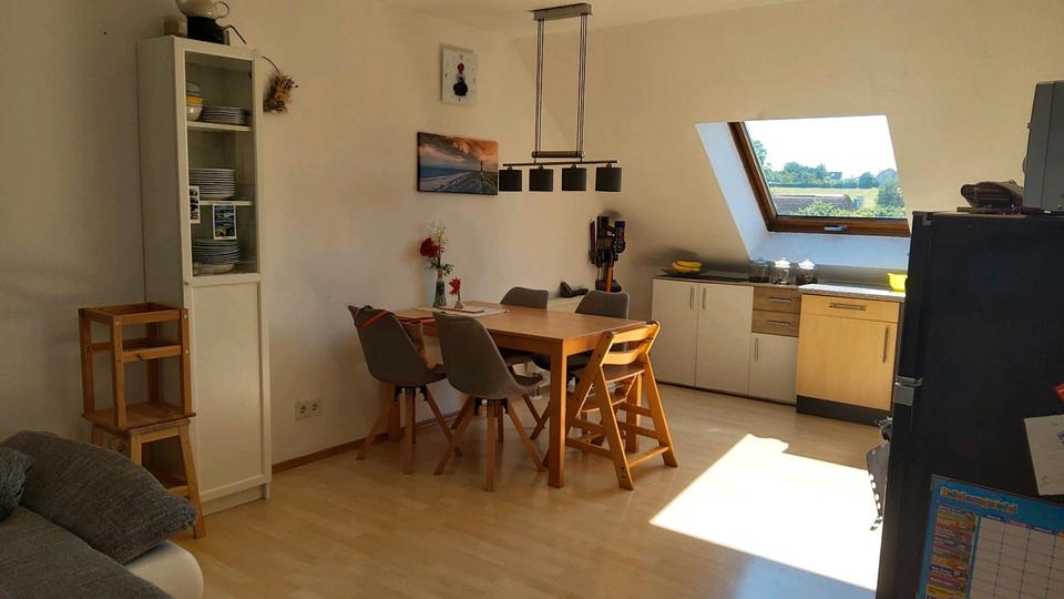 Dachgeschoßwohnung Penzing - 3 Zimmer, 70 m&sup2;, 690&euro; | Angebot:26704309