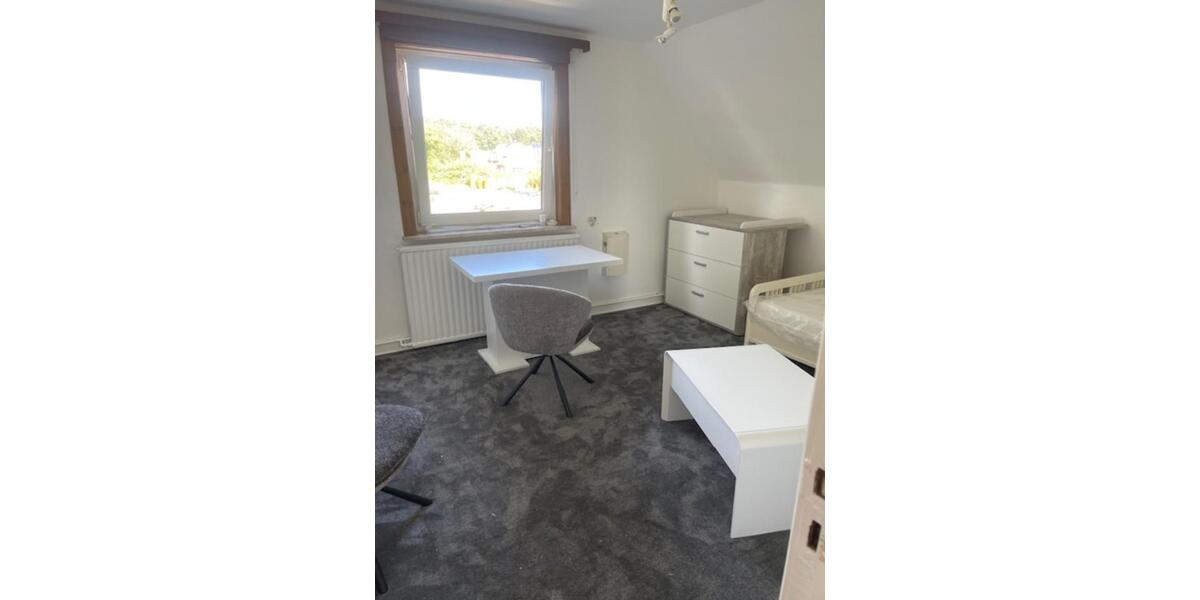 Möbliertes Zimmer in Halstenbek nähe Hamburg zentral Bhf 1 zimmer