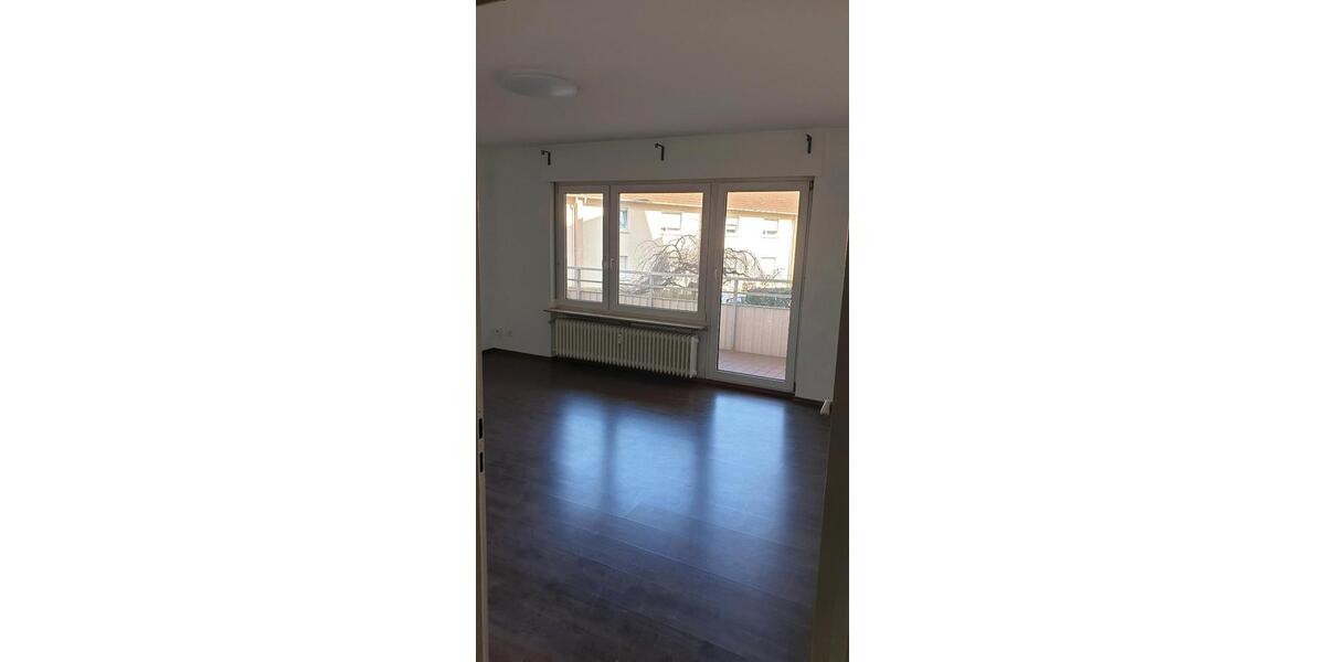 Etagenwohnung Saarbrücken Dudweiler - 2 Zimmer, 50 m&sup2;, 400&euro; | Angebot:26045005