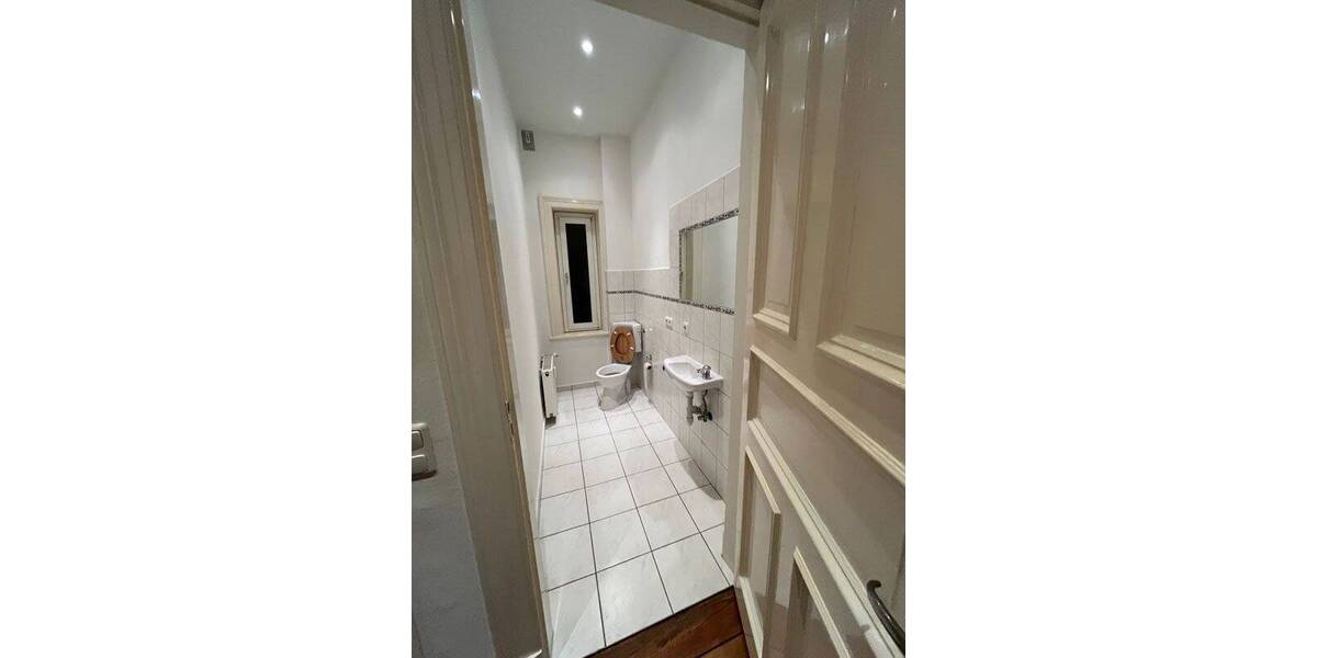 Etagenwohnung Reinbek - 4 Zimmer, 140 m&sup2;, 1.800&euro; | Angebot:26436539