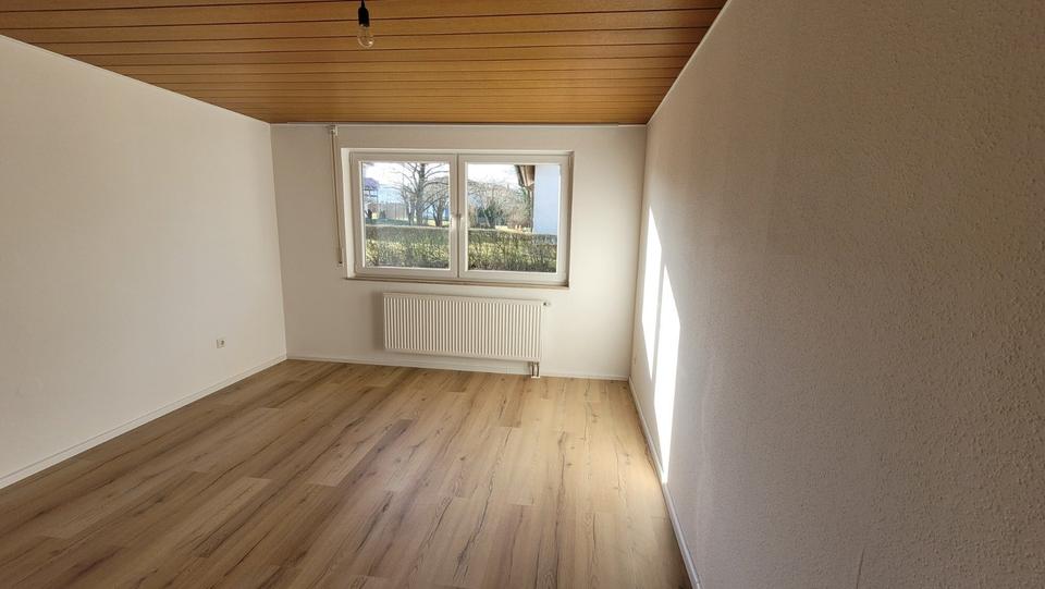 Erdgeschoßwohnung Westhausen - 3.5 Zimmer, 104 m&sup2;, 1.000&euro; | Angebot:26247513