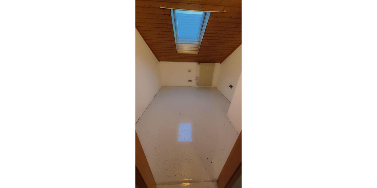 Dachgeschoßwohnung Tuttlingen - 3 Zimmer, 70 m&sup2;, 750&euro; | Angebot:26689048