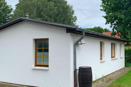 Gepflegtes Wohnobjekt in Sanitz Küche, Garten mit PKW-Stellplatz 2 zimmer