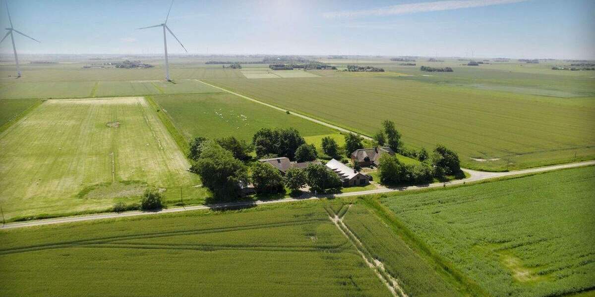 Einfamilienhaus Emmelsbüll-Horsbüll Horsbüll - 7 Zimmer, 275 m&sup2;, 2.150&euro; | Angebot:25689307